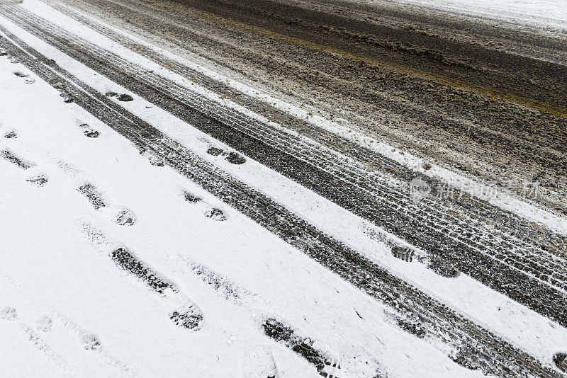 冬天的雪路