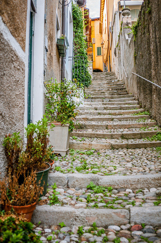 意大利狭窄的小巷