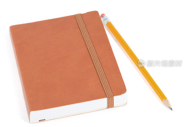 日记记事本和铅笔