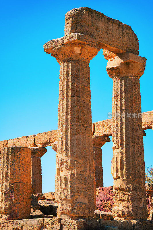 西西里岛阿格里琴托朱诺神庙的柱子