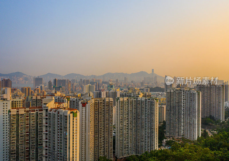 香港城市景观，大多是公寓大楼