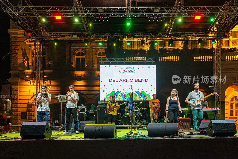 2019年塞尔维亚诺维萨德青年博览会。音乐和舞蹈是青年节的一部分。