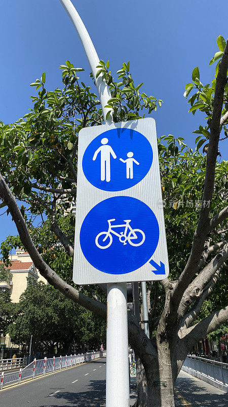 路标，人行道，自行车道
