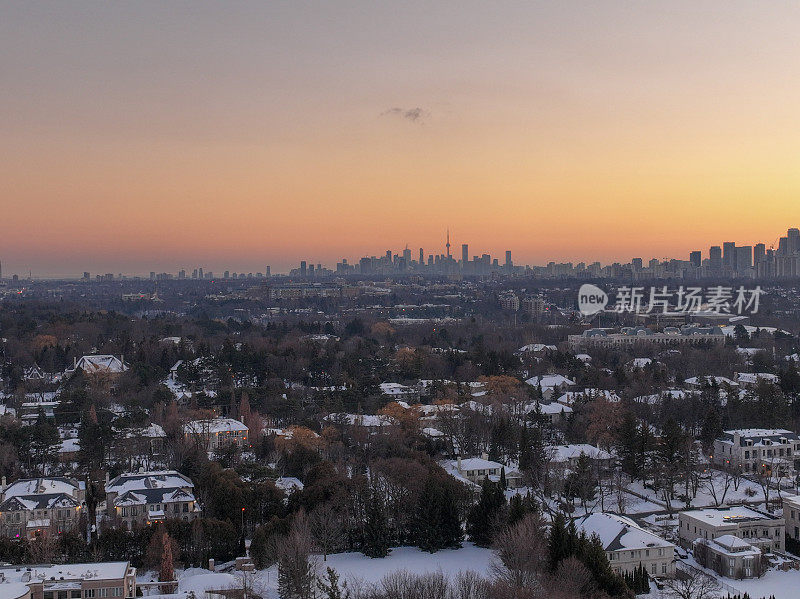 多伦多，纽约北部城市的日落鸟瞰图