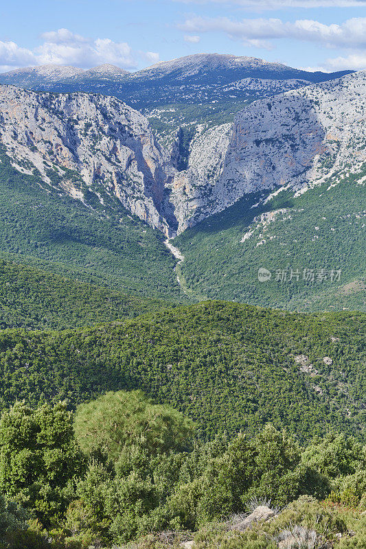 撒丁岛峡谷