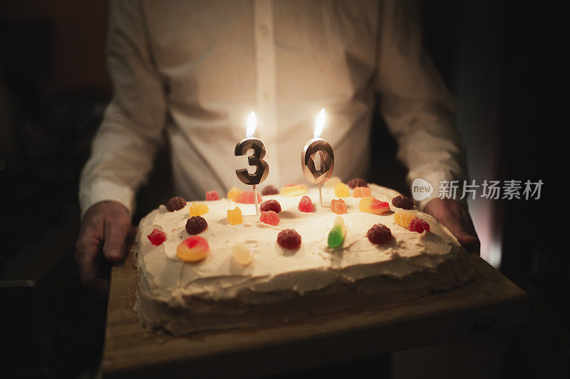30周年纪念蛋糕