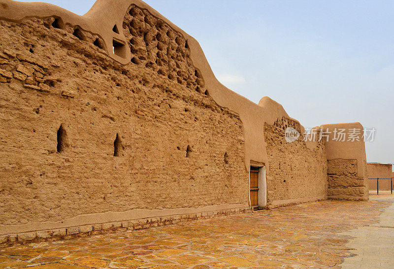 沙特阿拉伯利雅得，联合国教科文组织世界遗产遗址，阿德迪里耶，旧街道上的泥砖墙