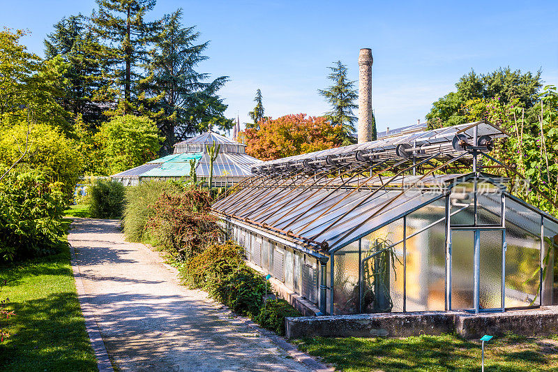 法国斯特拉斯堡大学植物园的巴里温室。