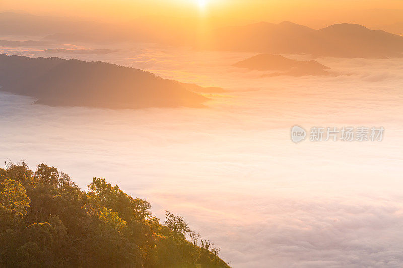 清莱和清迈自然景观，泰国北部日出美景