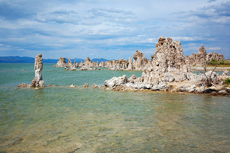 莫诺湖石灰石塔