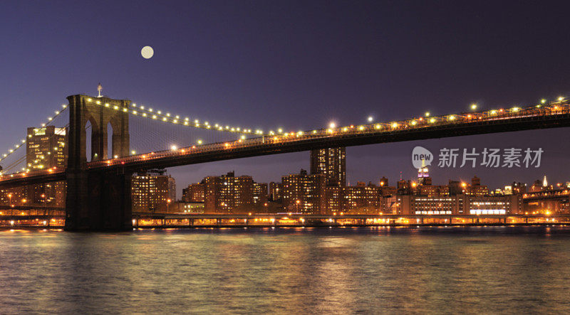 月光下的布鲁克林大桥，纽约。