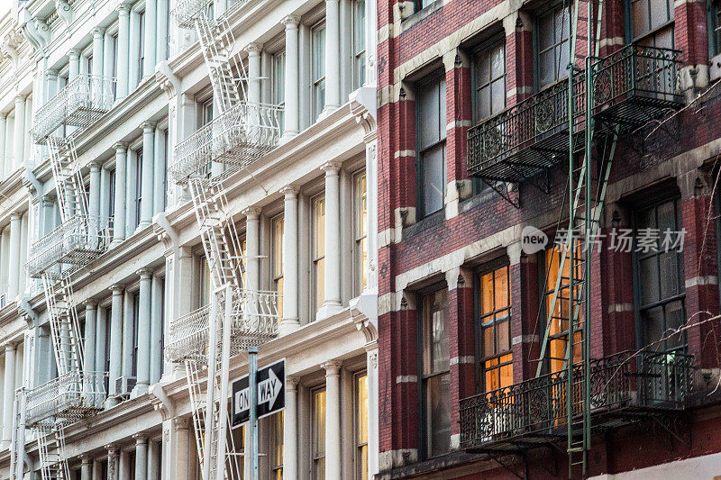 Soho铸铁建筑和阁楼。