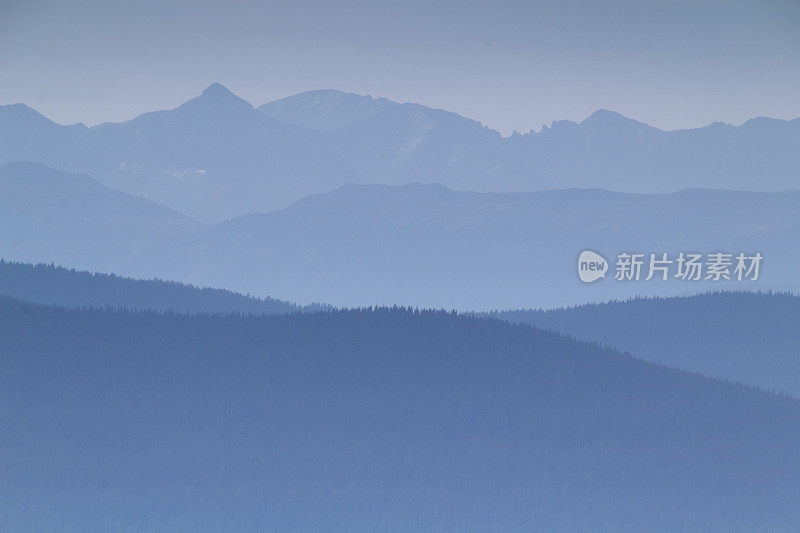 山景城附近森林大火的浓烟弥漫