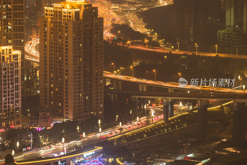 重庆的夜晚交通