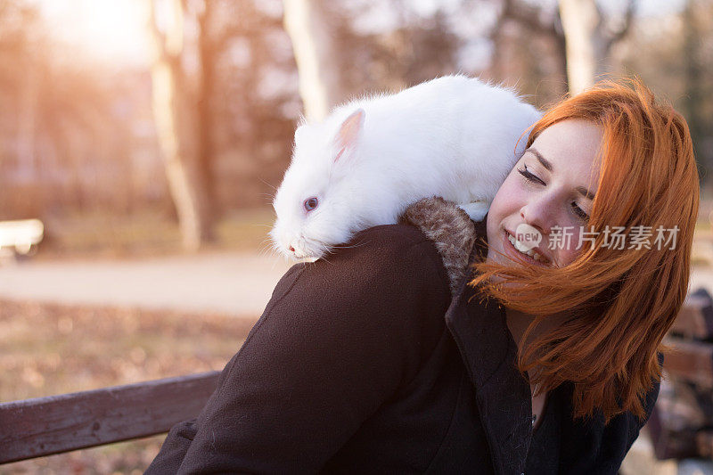 姜姑娘和白兔子