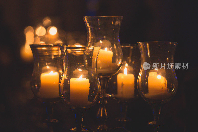 浪漫，神秘的发光蜡烛烛台