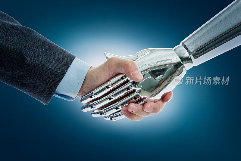 商人和机器人在蓝色背景下握手