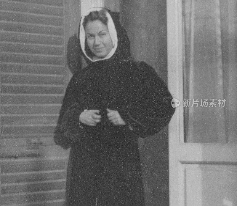 漂亮的年轻女人。1938.