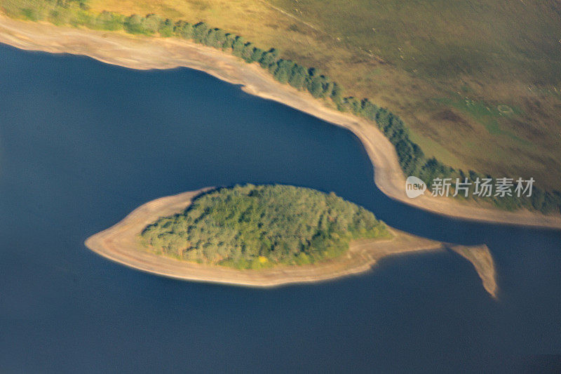 英国爱丁堡附近的北海海岸-鸟瞰图