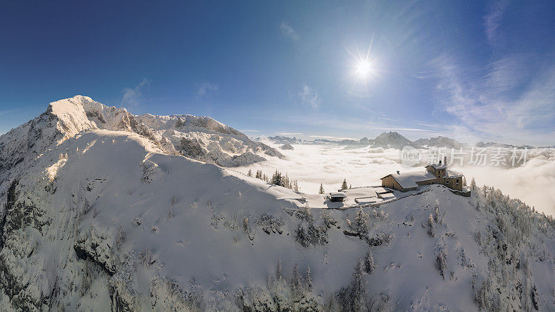 贝希特斯加登山的空中全景图与凯尔斯坦豪斯，鹰巢