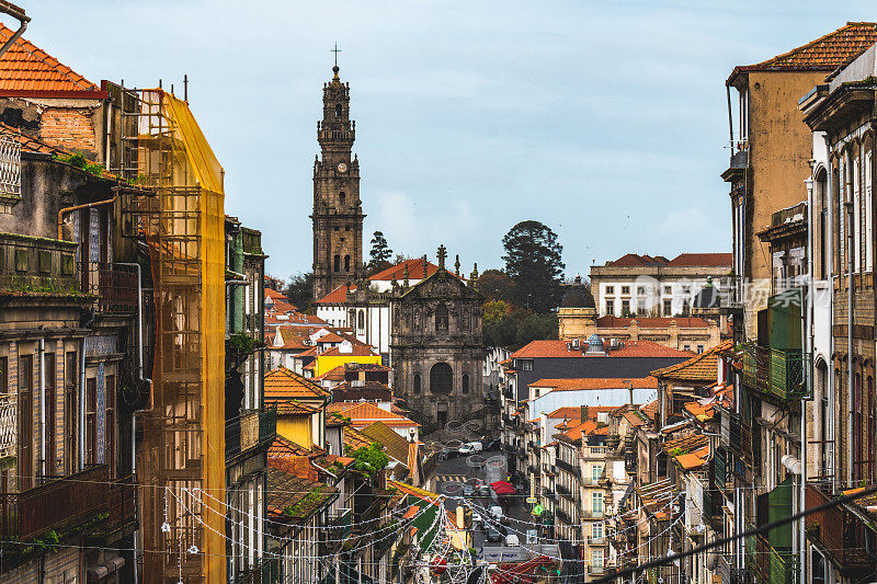 波尔图镇和多斯克莱里戈斯大教堂，葡萄牙