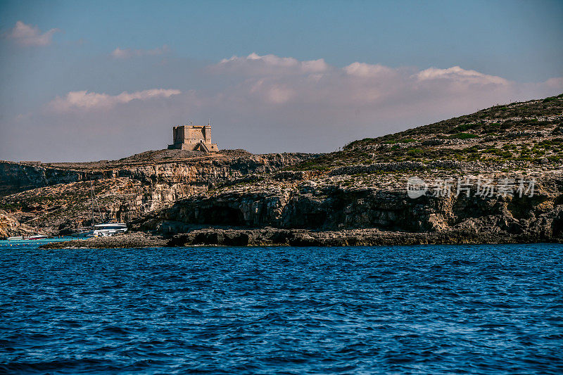 美丽的防御工事在科米诺岛，马耳他