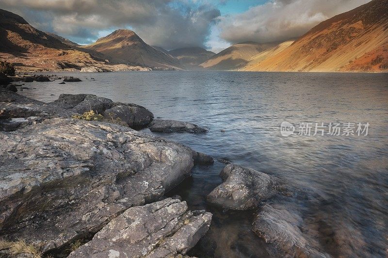 湖区污水湖景。