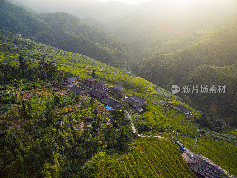 空中龙脊梯田