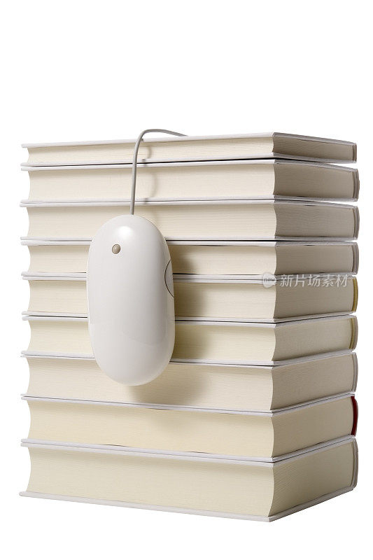 用鼠标在白色背景上的空白书的孤立镜头