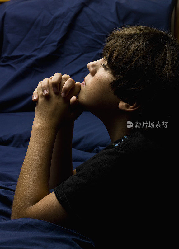 孩子睡前祈祷
