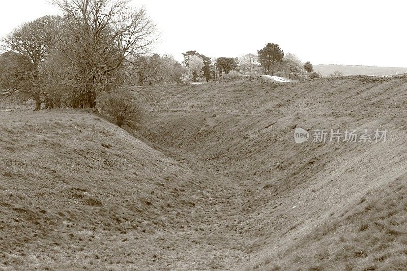 英格兰威尔特郡埃夫伯里古石阵和巨石圈