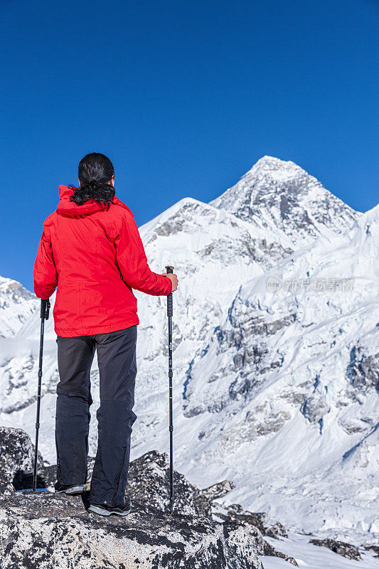 尼泊尔世界之巅的珠穆朗玛峰