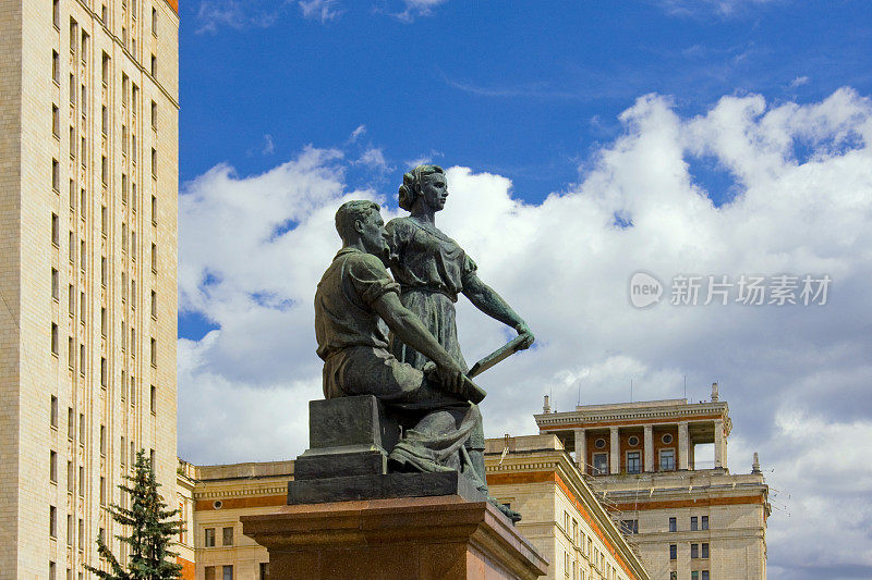莫斯科国立大学的雕塑