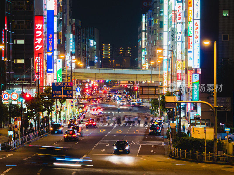 日本大阪梅田市的交通状况