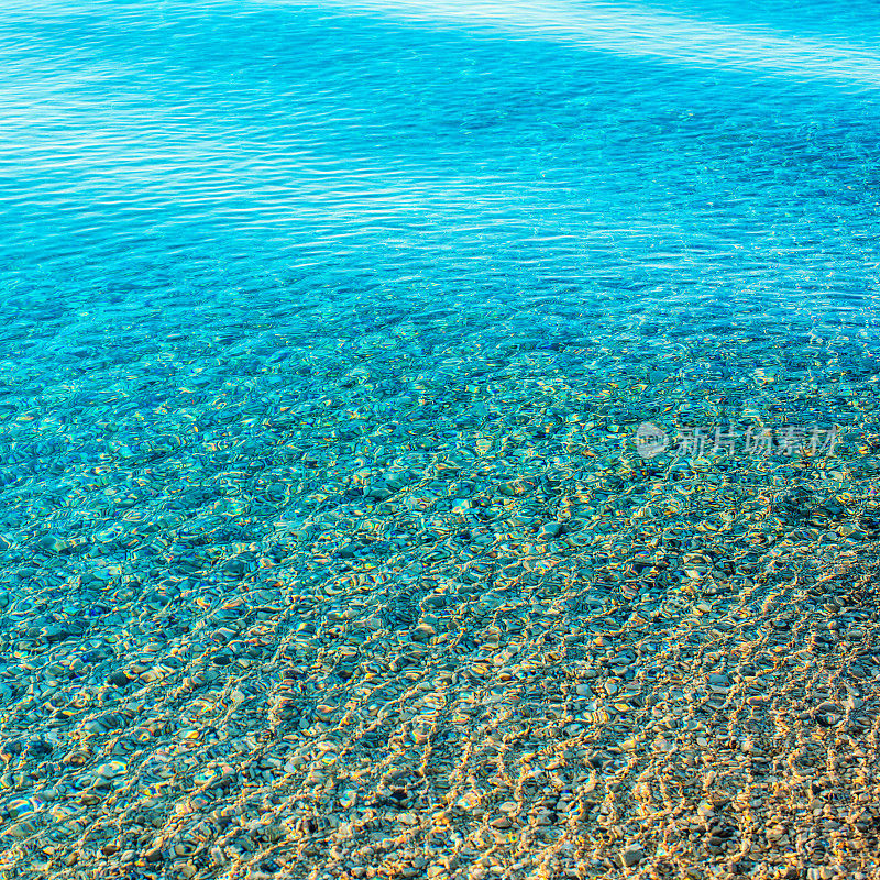 克罗地亚布拉克岛波尔的水面