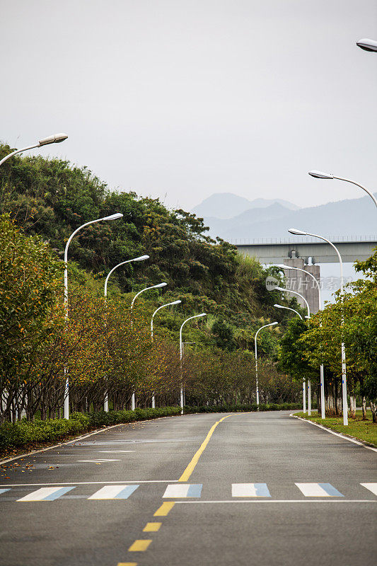 车道在山