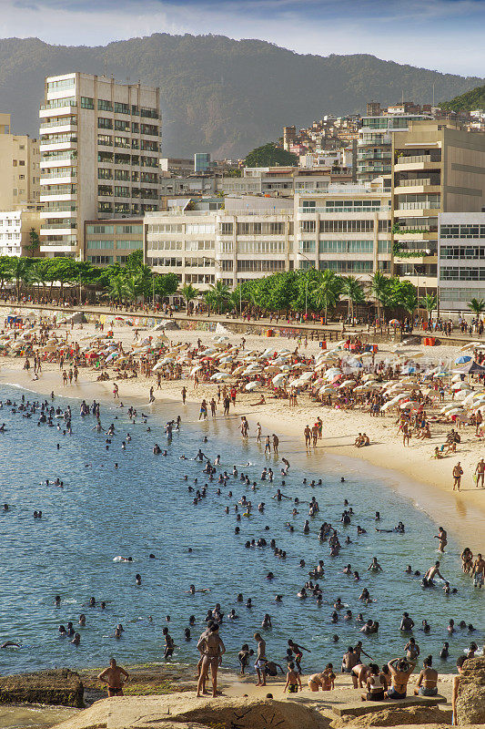 里约热内卢里约热内卢的Arpoador海滩