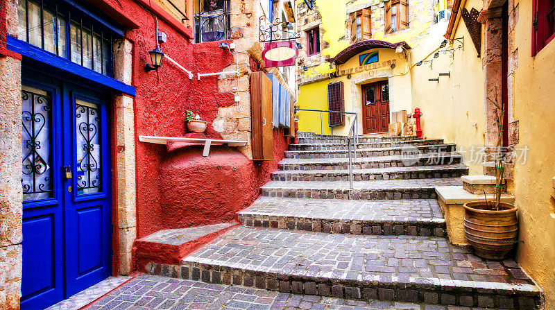 希腊色彩系列-克里特岛古查尼亚镇生动的街道