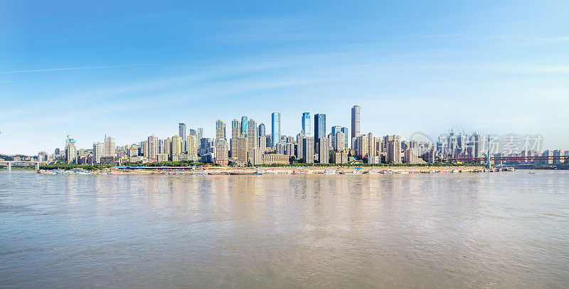现代都市天际线，中国重庆，重庆全景。