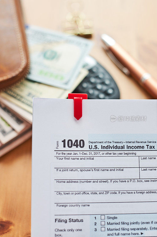 美国税务表格，每年四月的活动