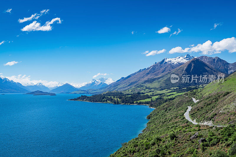 新西兰克莱顿山，格伦诺奇湖，瓦卡蒂普湖，贝内特断崖