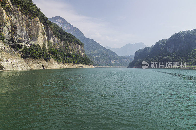 中国湖北省的天然山川