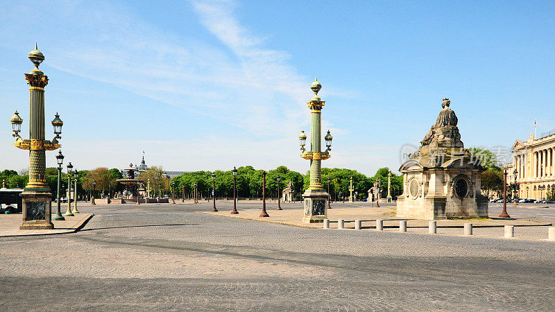 欧洲的协和式广场和街道在冠状病毒疫情期间是空的。