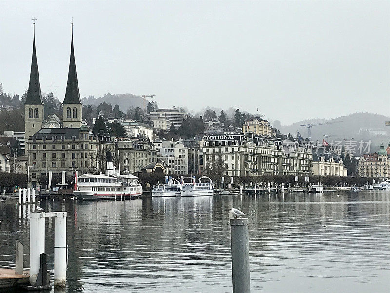 瑞士-卢塞恩州-小镇上的风景