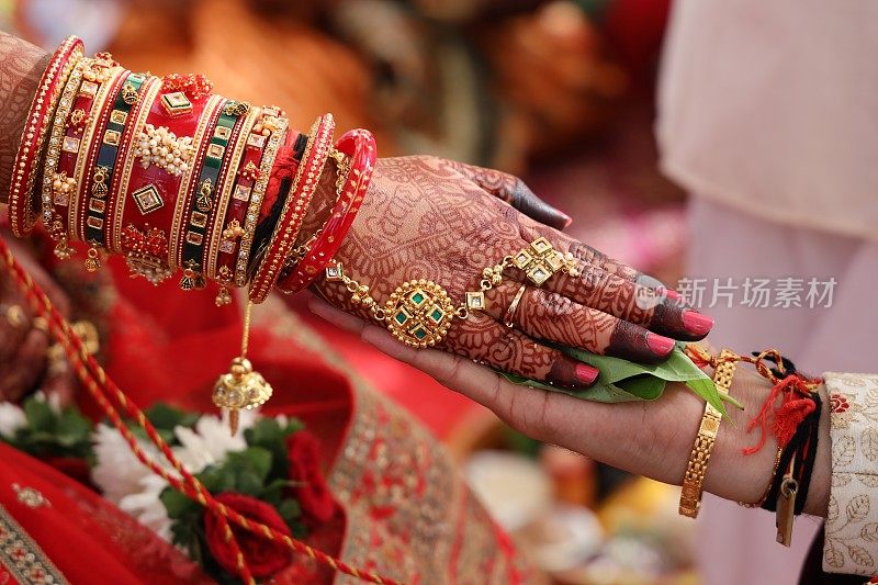 新娘新郎印度婚礼仪式印度教文化鬼神拉普特写，印度婚礼新娘新郎鬼神拉普传统