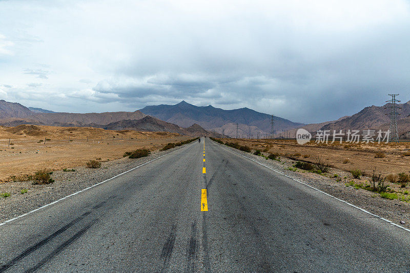 格尔木的公路旅行