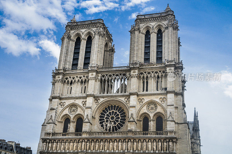 巴黎圣母院塔