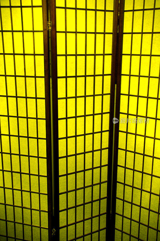 黄色方块折叠屏风