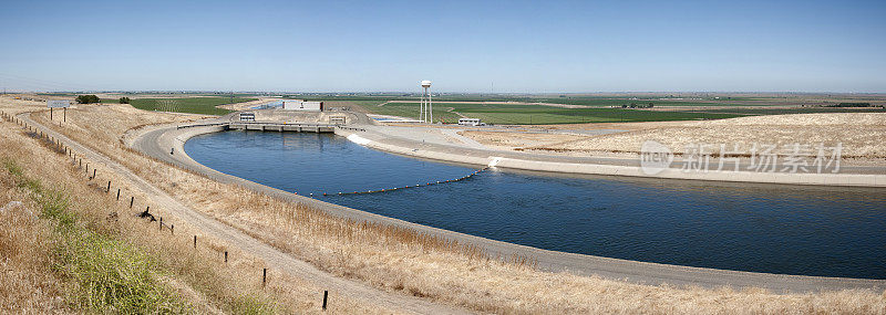 加州渡槽和泵站