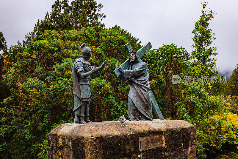 Monserrate，波哥大，《十字架站2:背十字架》